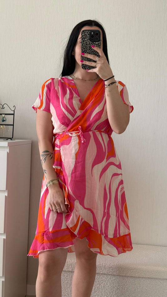 Robe cache coeur courte