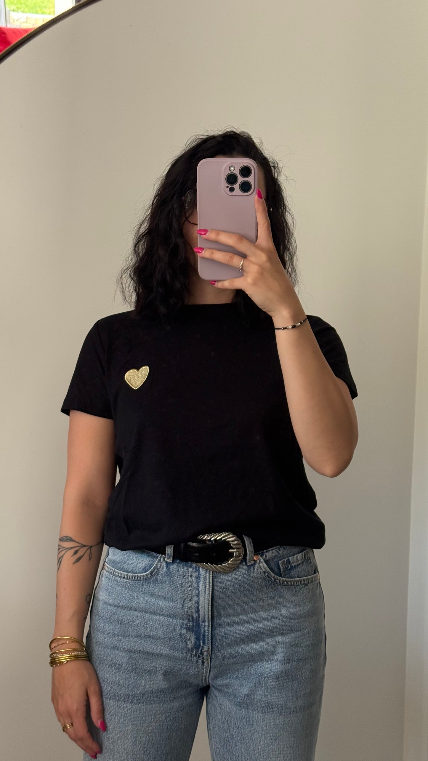 T-shirt noir coeur doré
