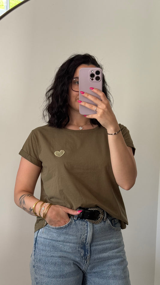 T-shirt kaki coeur doré